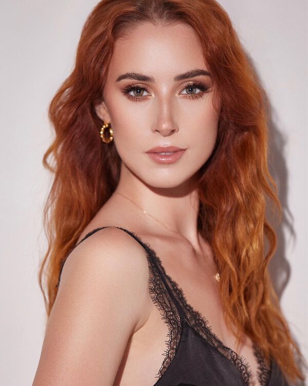 Chloe Taylor 